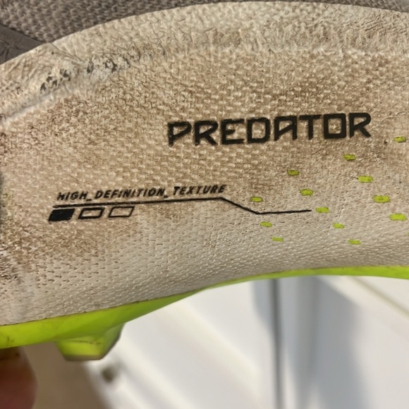 Predator Soccer Cleats - Picture 3 of 4